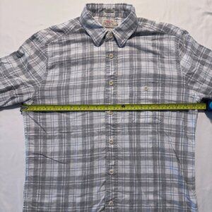 Faherty Men's Medium Slim Fit Movement Shirt in Gray Cream Plaid